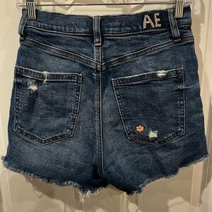 American Eagle Stretch Highest Rise 90’s Boyfriend Jean Shorts Size 4